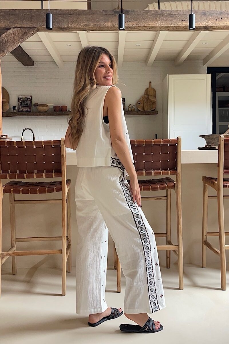 Conjunto Blanco Bordado