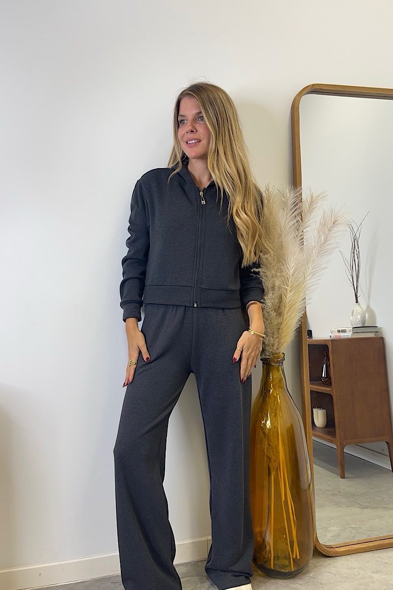 Conjunto Negro Street