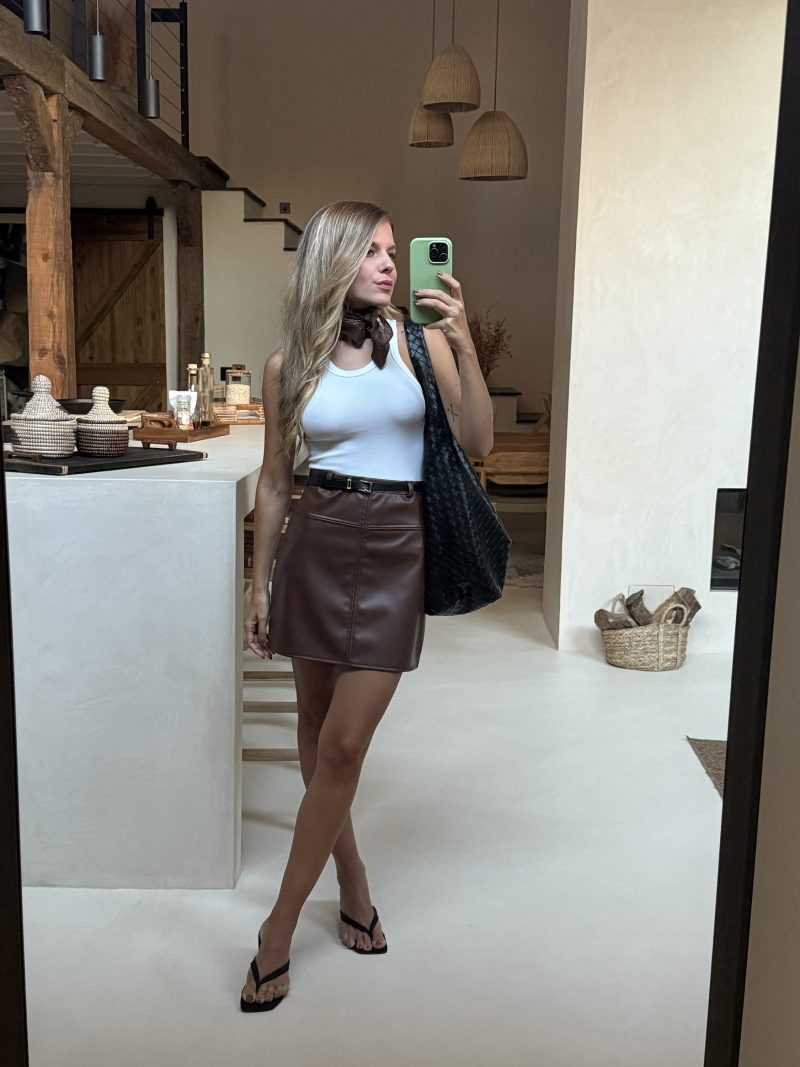 falda marrón polipiel