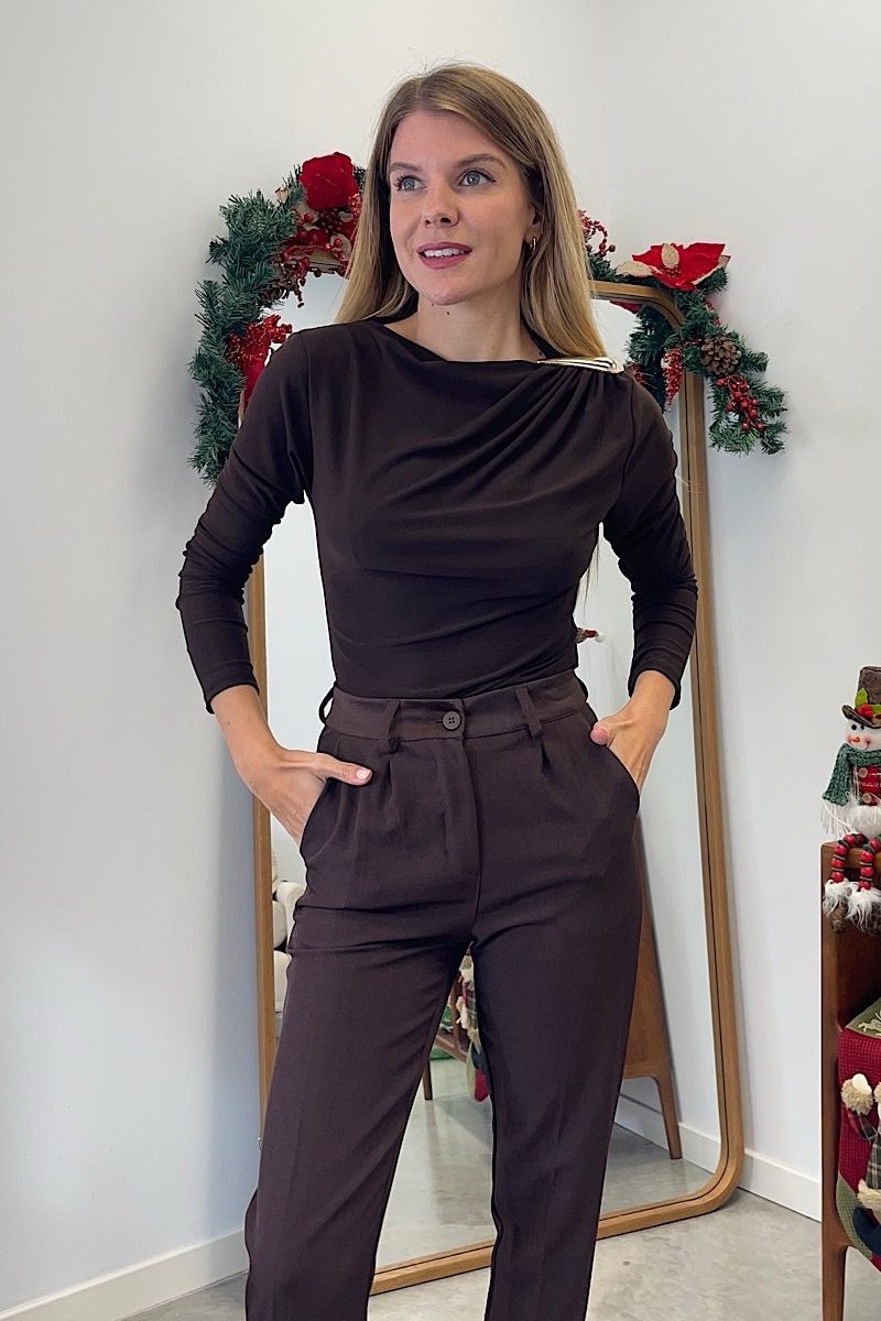 Blusa Marron Leonor