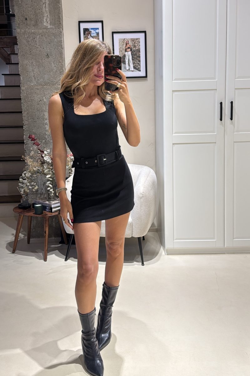 Falda Negra Susan