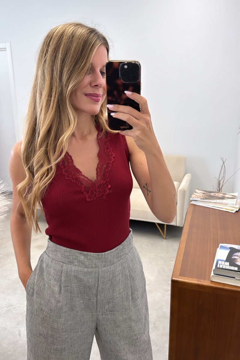 Camiseta Burdeos Lucia