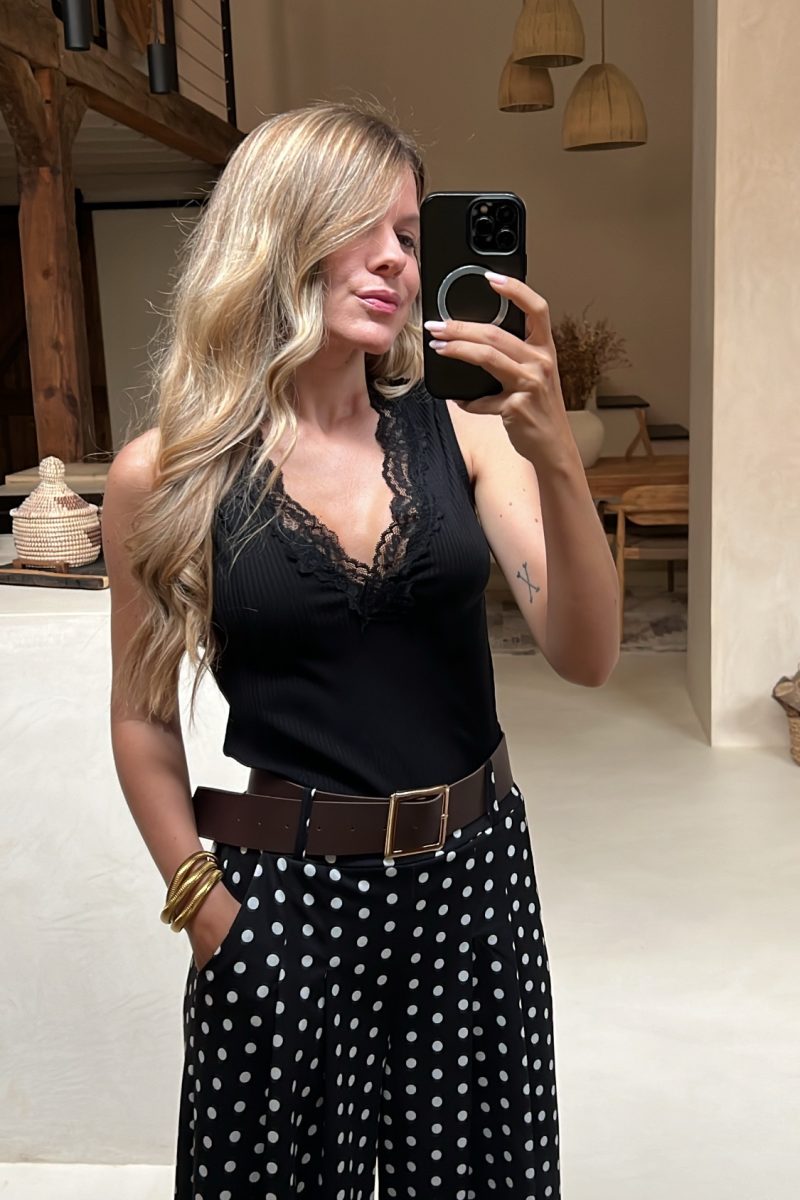 Camiseta Negra Lucia