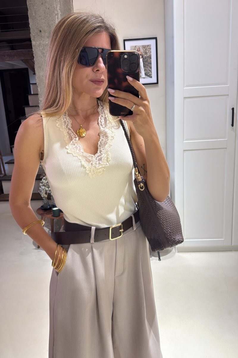 Camiseta Cruda Lucia