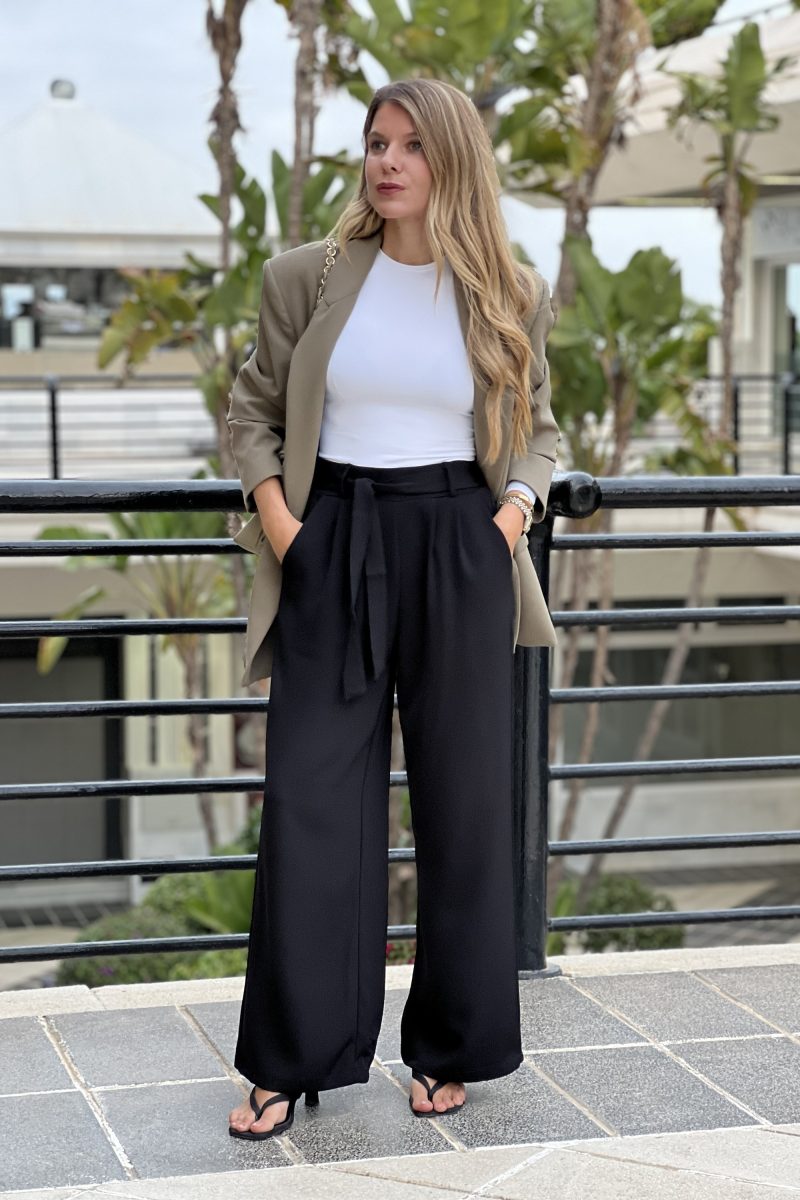 Pantalon Negro Blanca