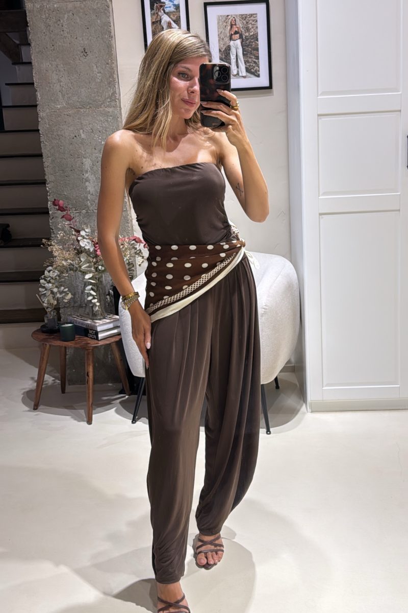 Conjunto Marron Turin