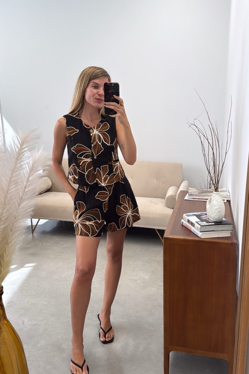 Conjunto Negro Aroa