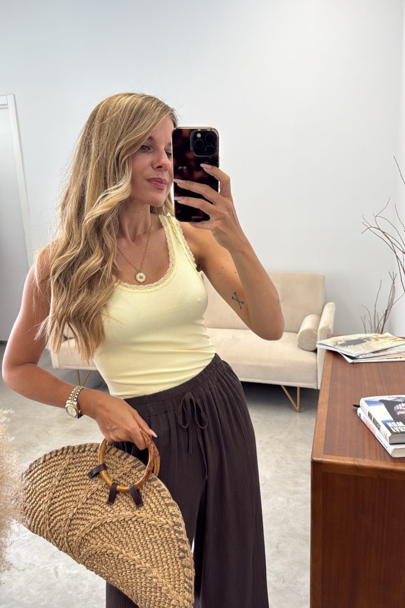 Top Amarillo Lola
