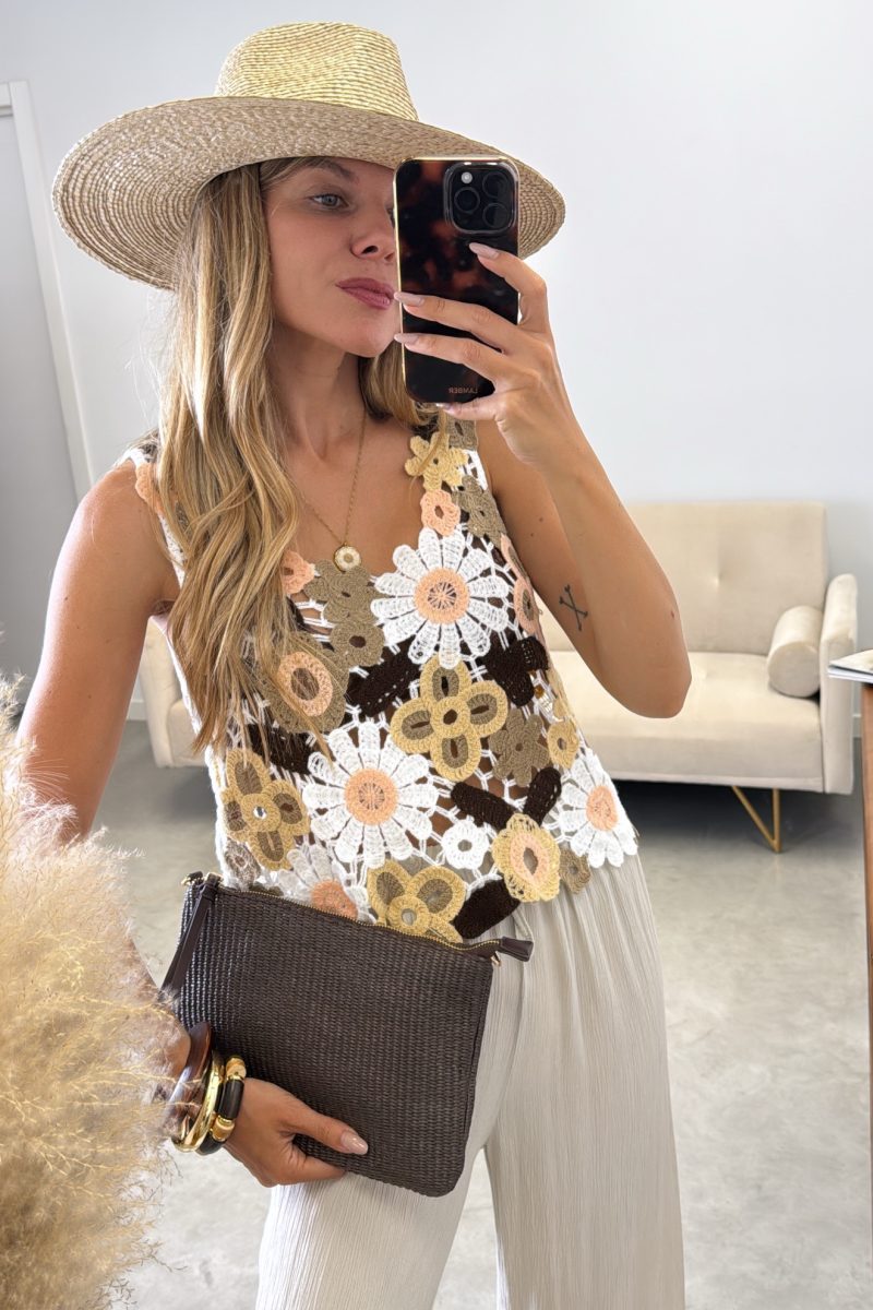 Top Beige Flowers