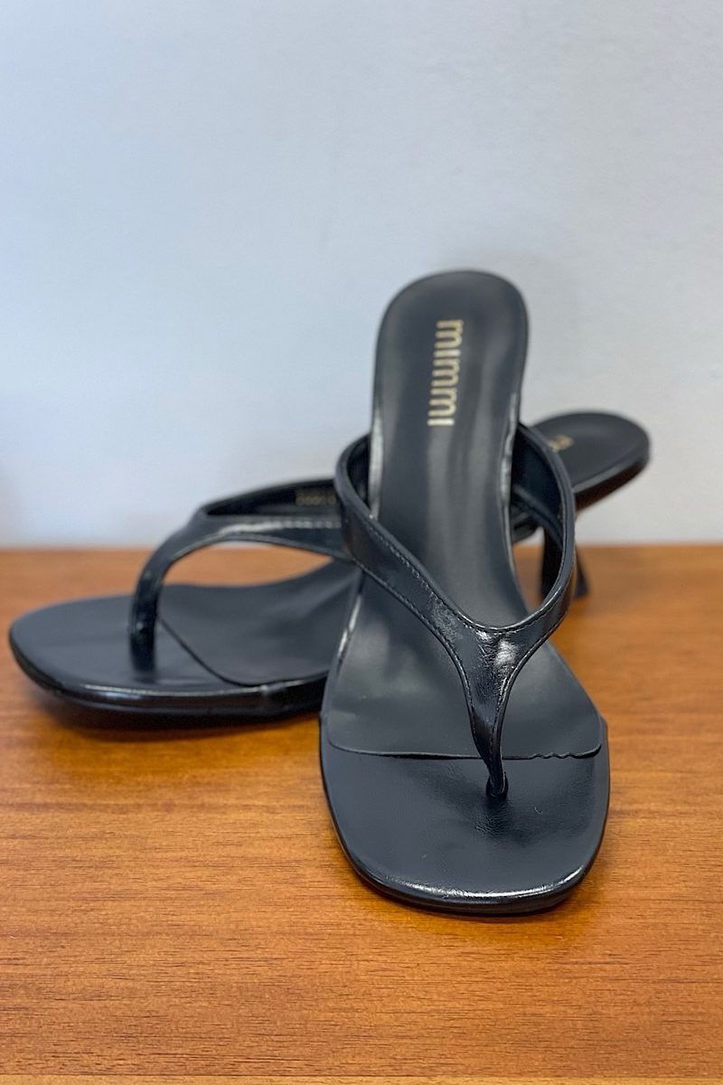 Sandalia Negra Chloe