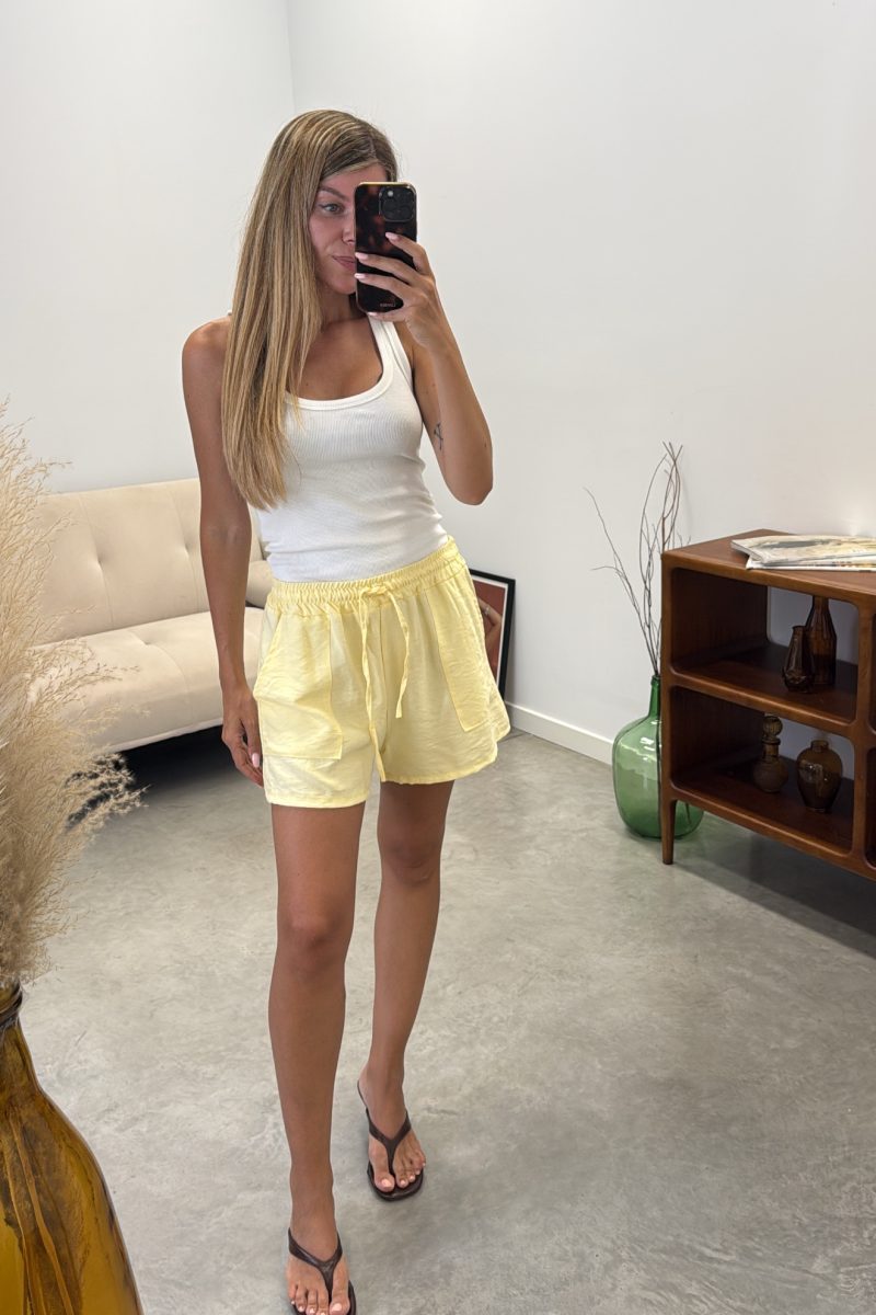 Short Amarillo Beatrice