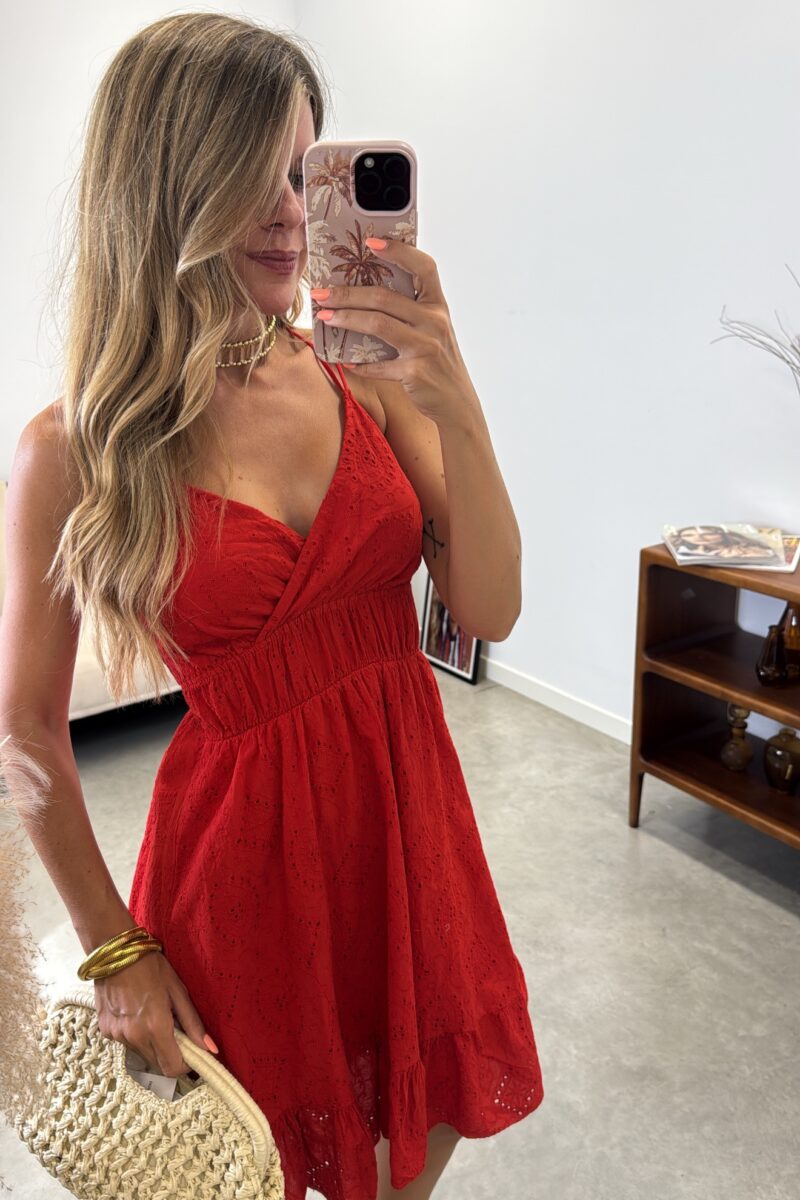 Vestido Rojo Troquelado