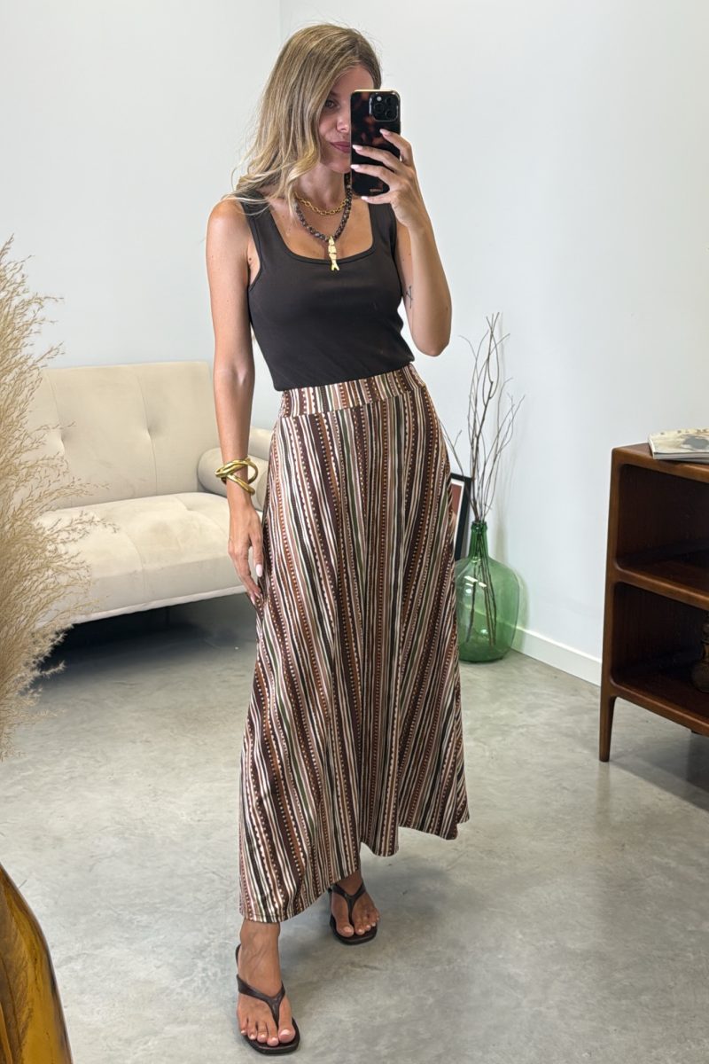 Camiseta Marron Basic