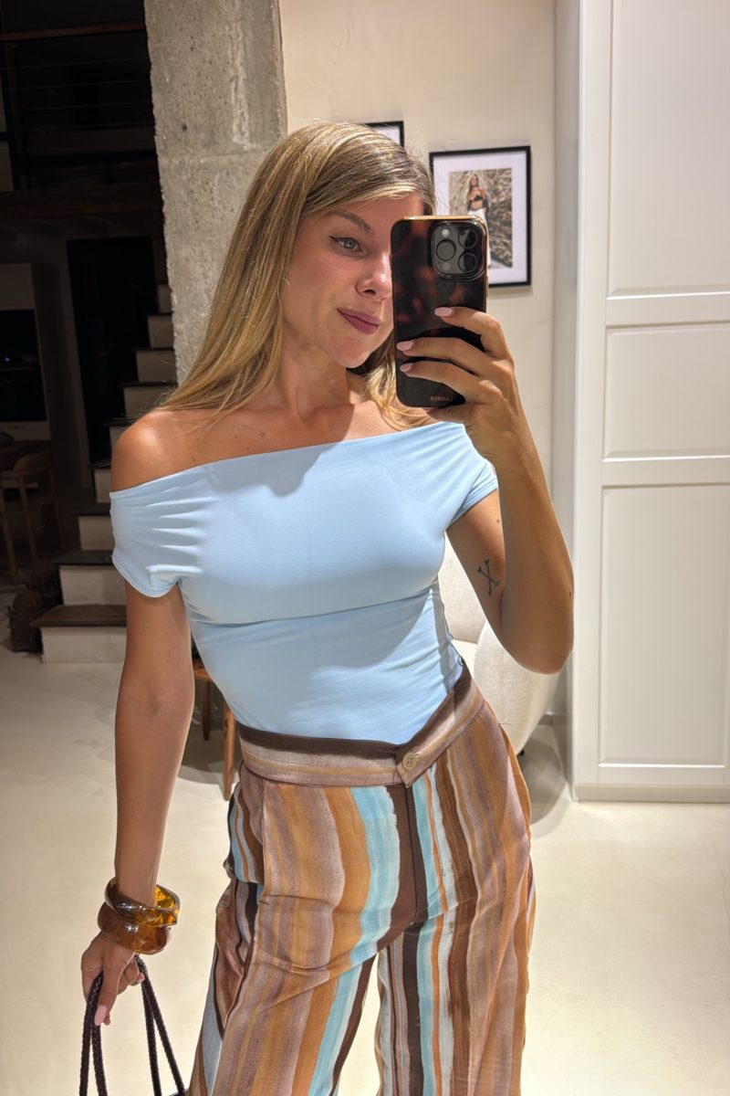 Camiseta Celeste Bardot