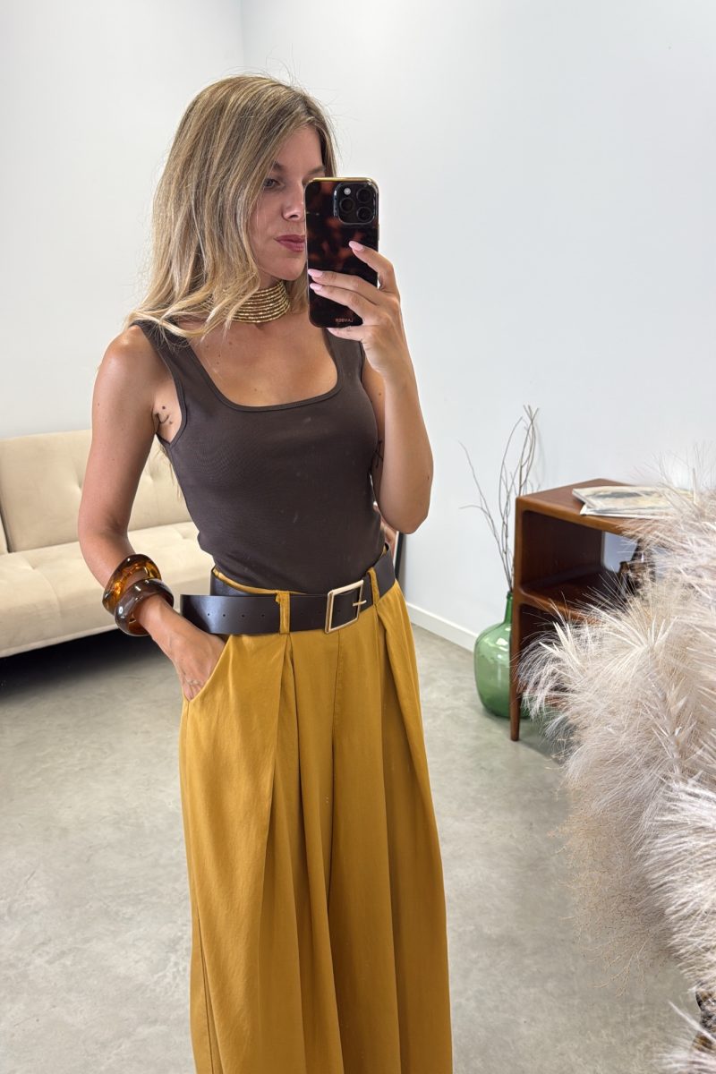 Camiseta Marron Basic