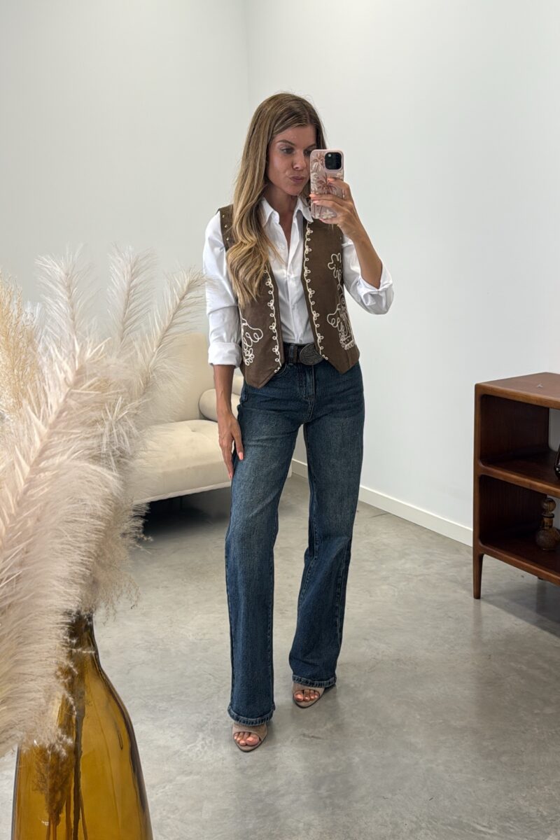 Conjunto Marron Caroline