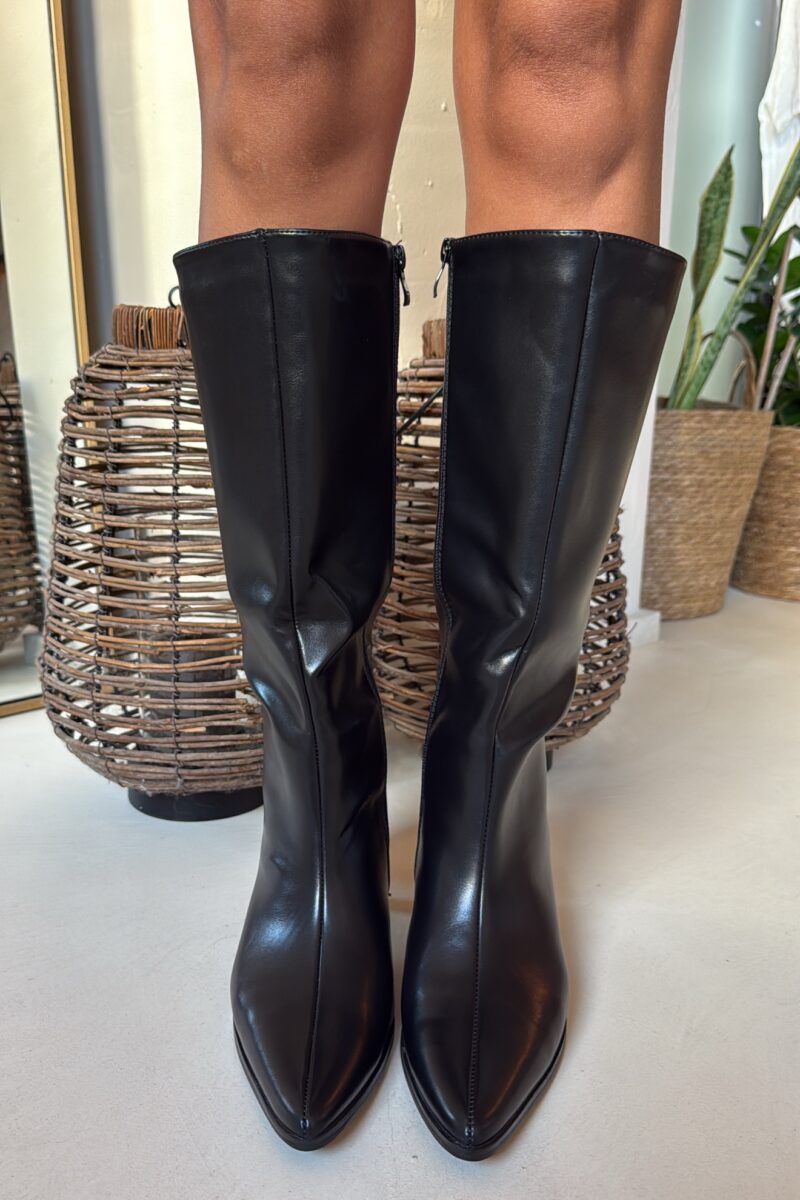 Bota Negra Camila