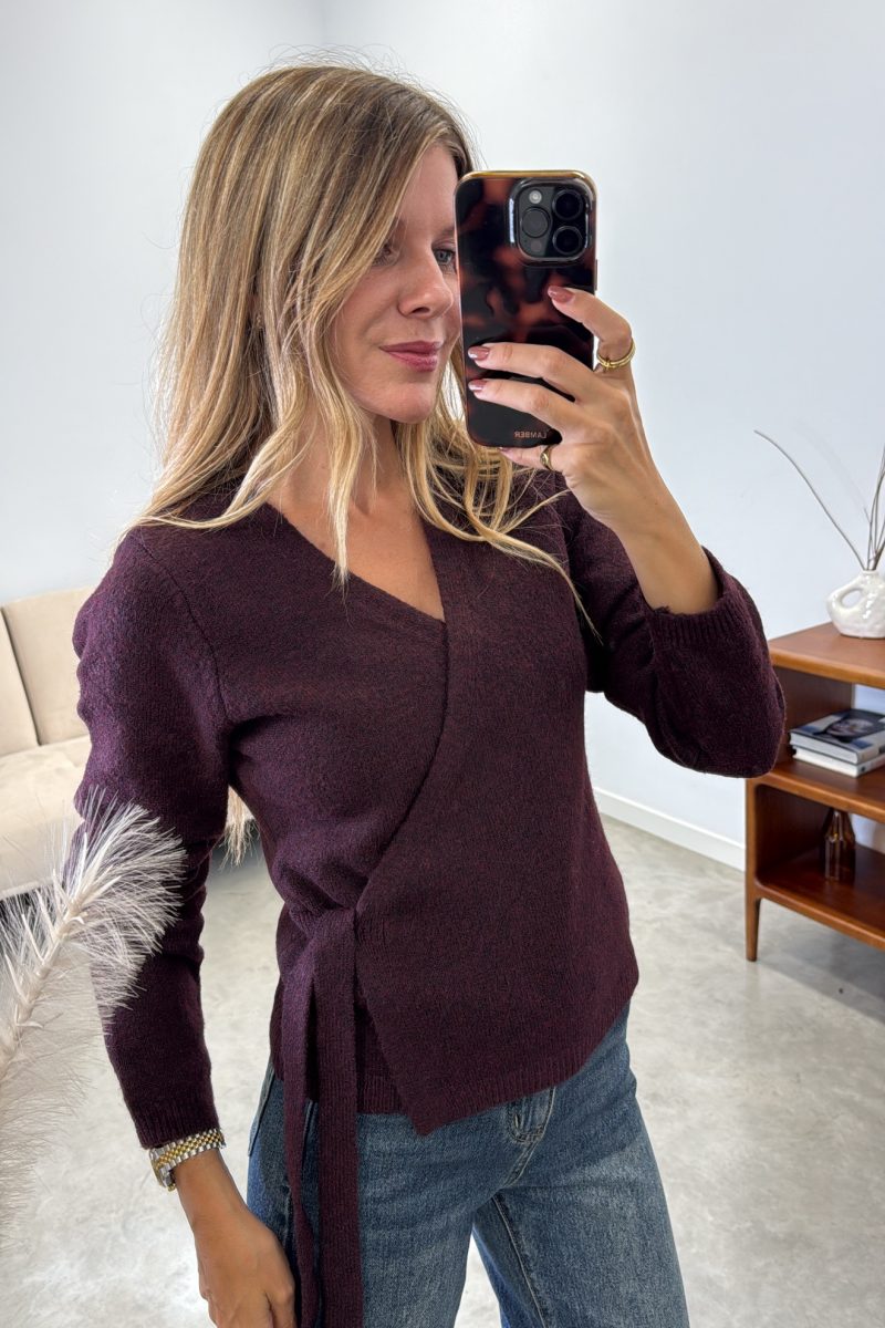 Rebeca Burdeos Chic