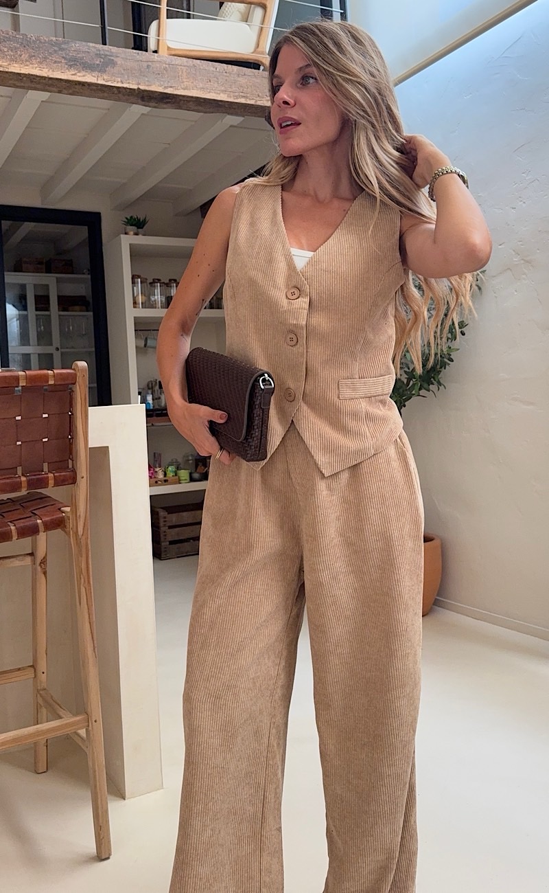 Conjunto Camel Pana