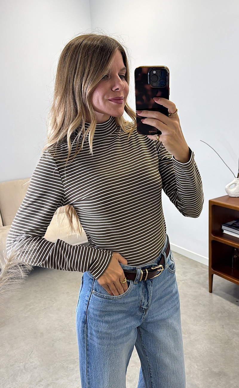 Camiseta Marron Termica Stripes