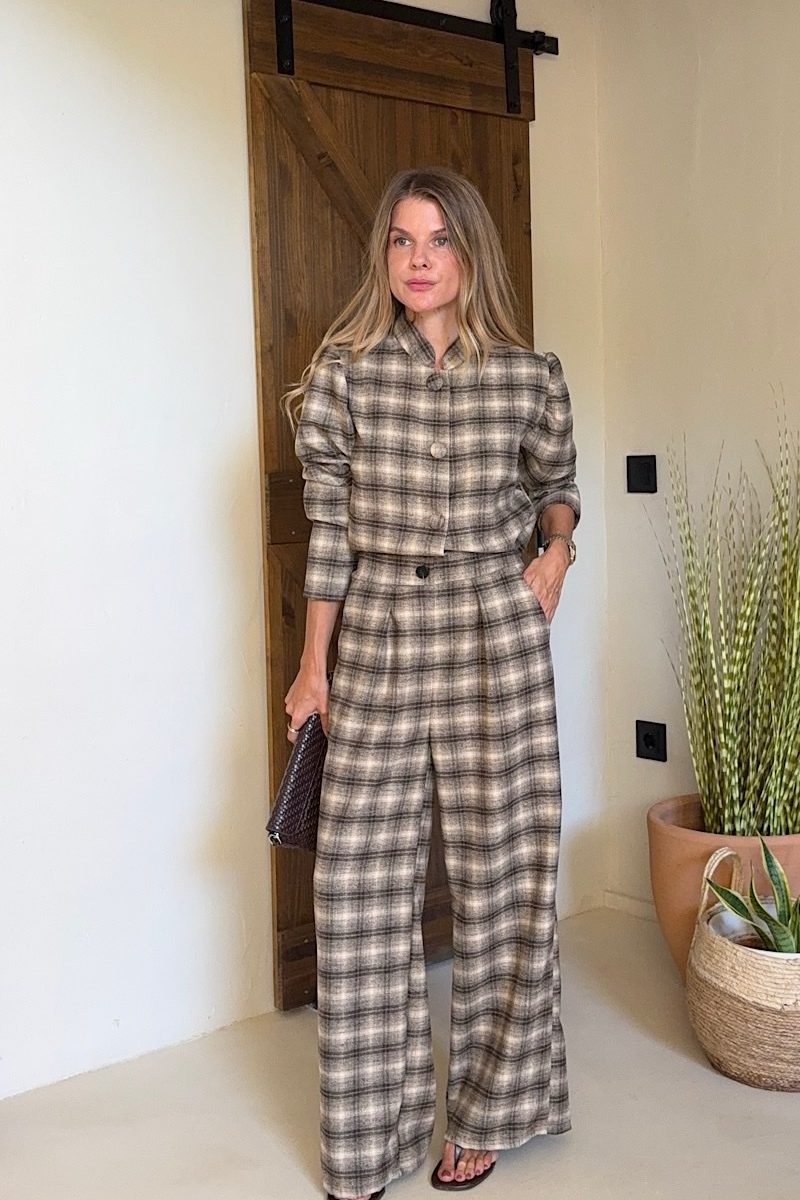 Conjunto Brown Margaret
