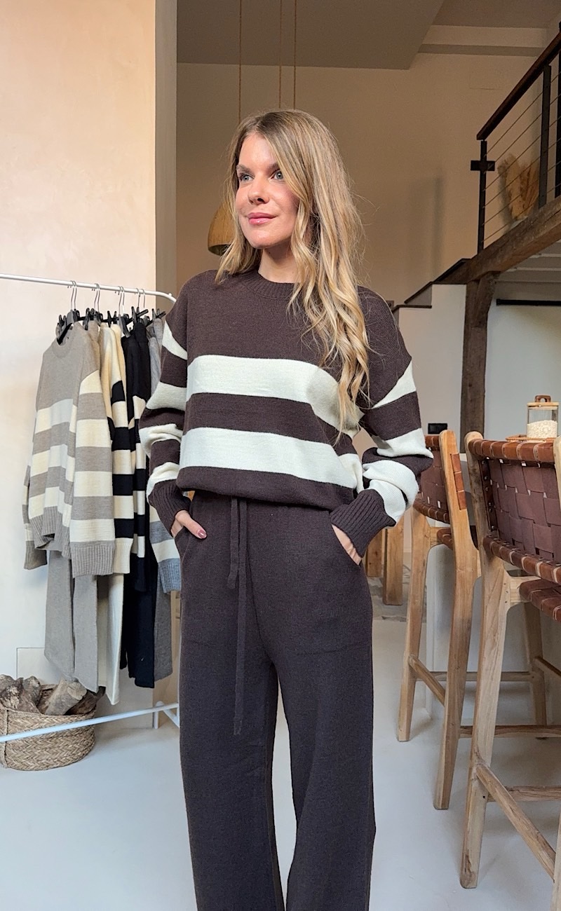 Conjunto Brown Elisabeth - Imagen 3